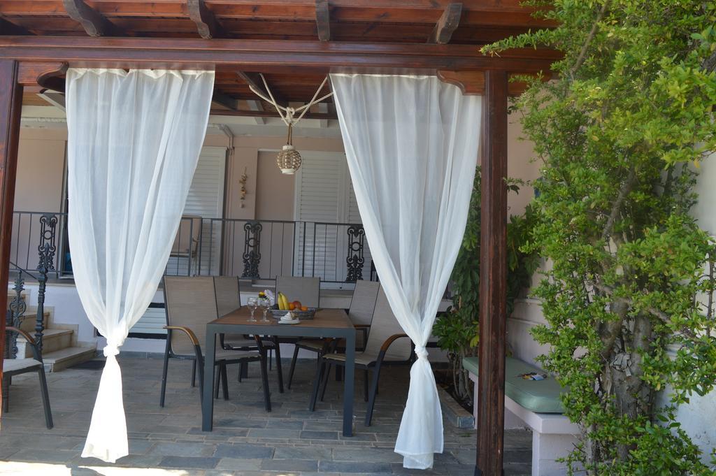 Villa Suites Lagonisi Luxury Eksteriør bilde